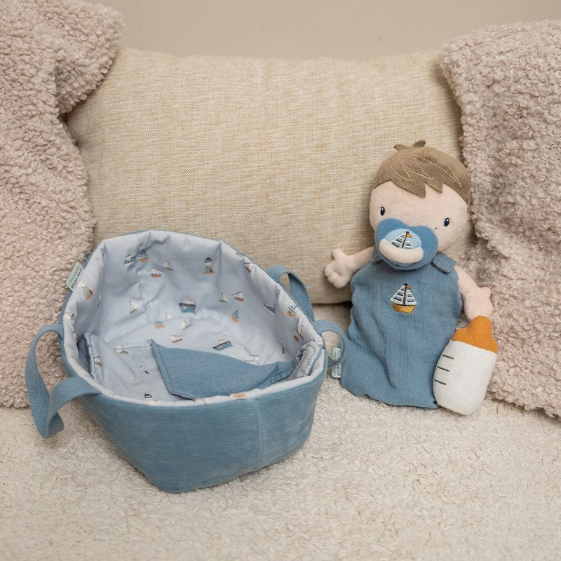 Bambola Neonato Jim in Stoffa Blu con Accessori Sailors Bay - Baby doll Jim Sailors Bay Blue